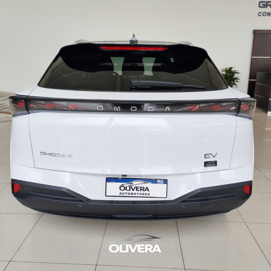OMODA 5 EV LUXURY