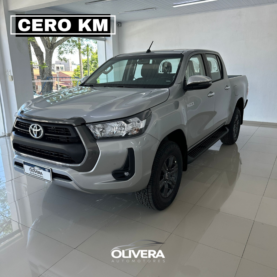 TOYOTA HILUX SR 4X2 NAFTA