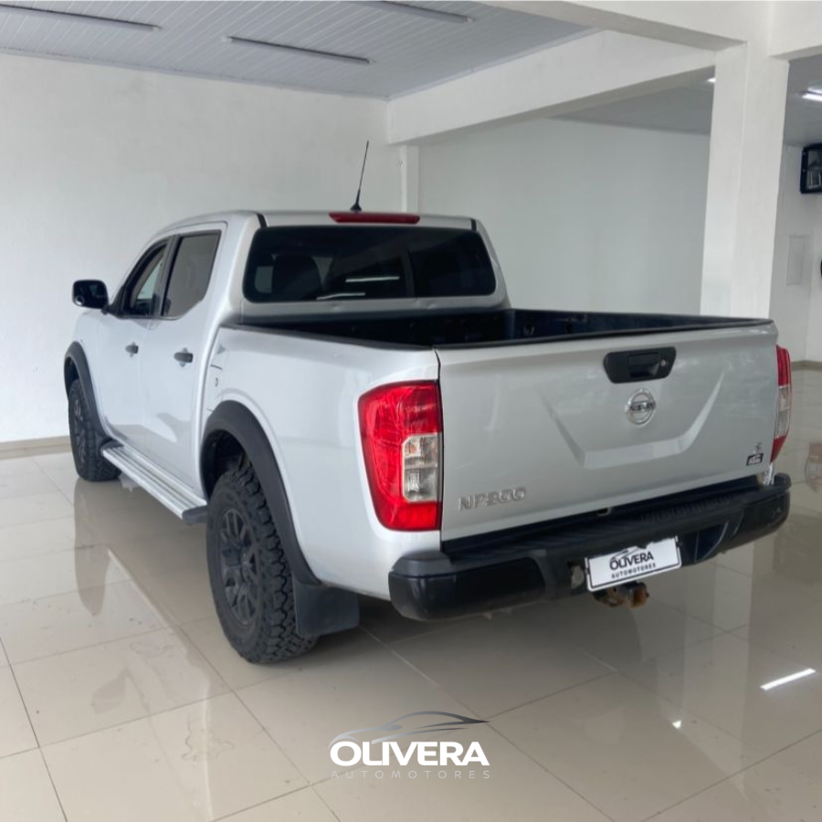NISSAN NP300 FRONTIER 4X2 D/C