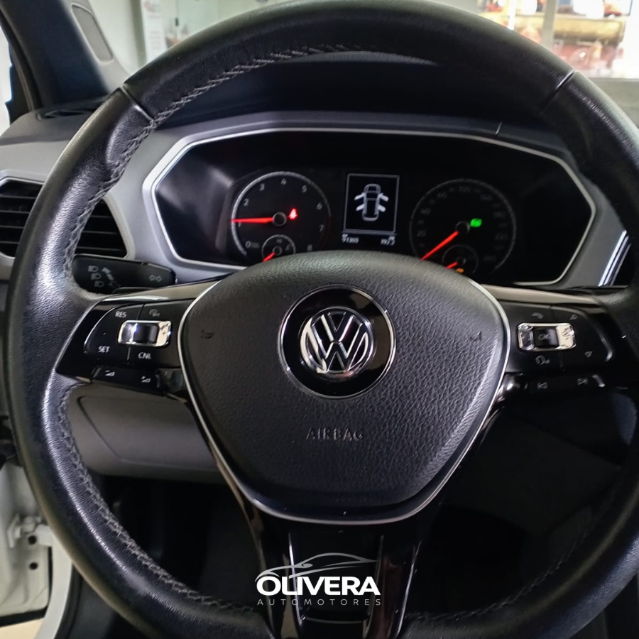 VOLKSWAGEN T CROSS CL AT