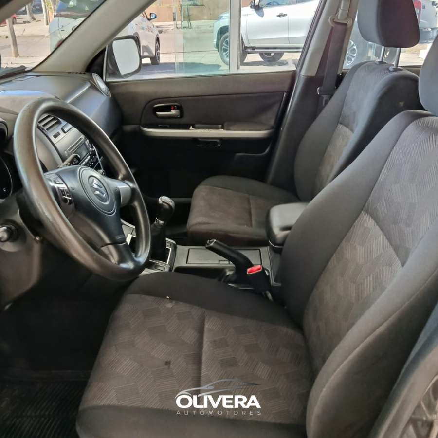 SUZUKI GRAND VITARA 4X2 2.0
