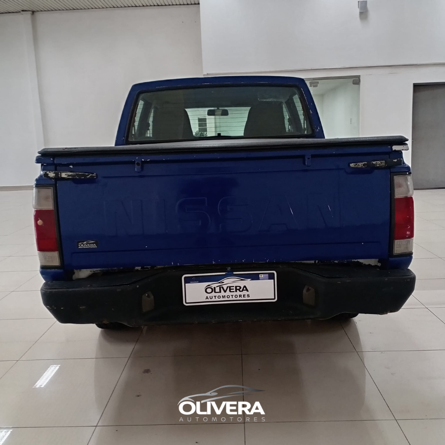 NISSAN FRONTIER DC LX