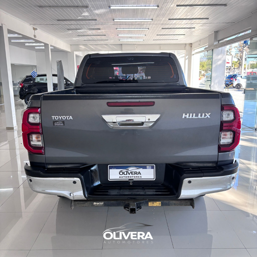 TOYOTA HILUX DC SRV 2.7 NAFTA MT