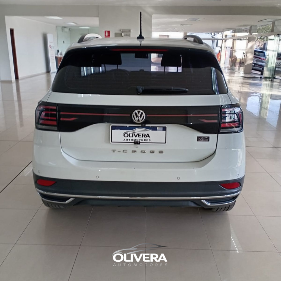 VOLKSWAGEN T CROSS CL AT