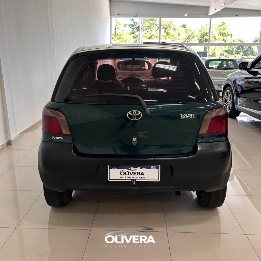 TOYOTA YARIS