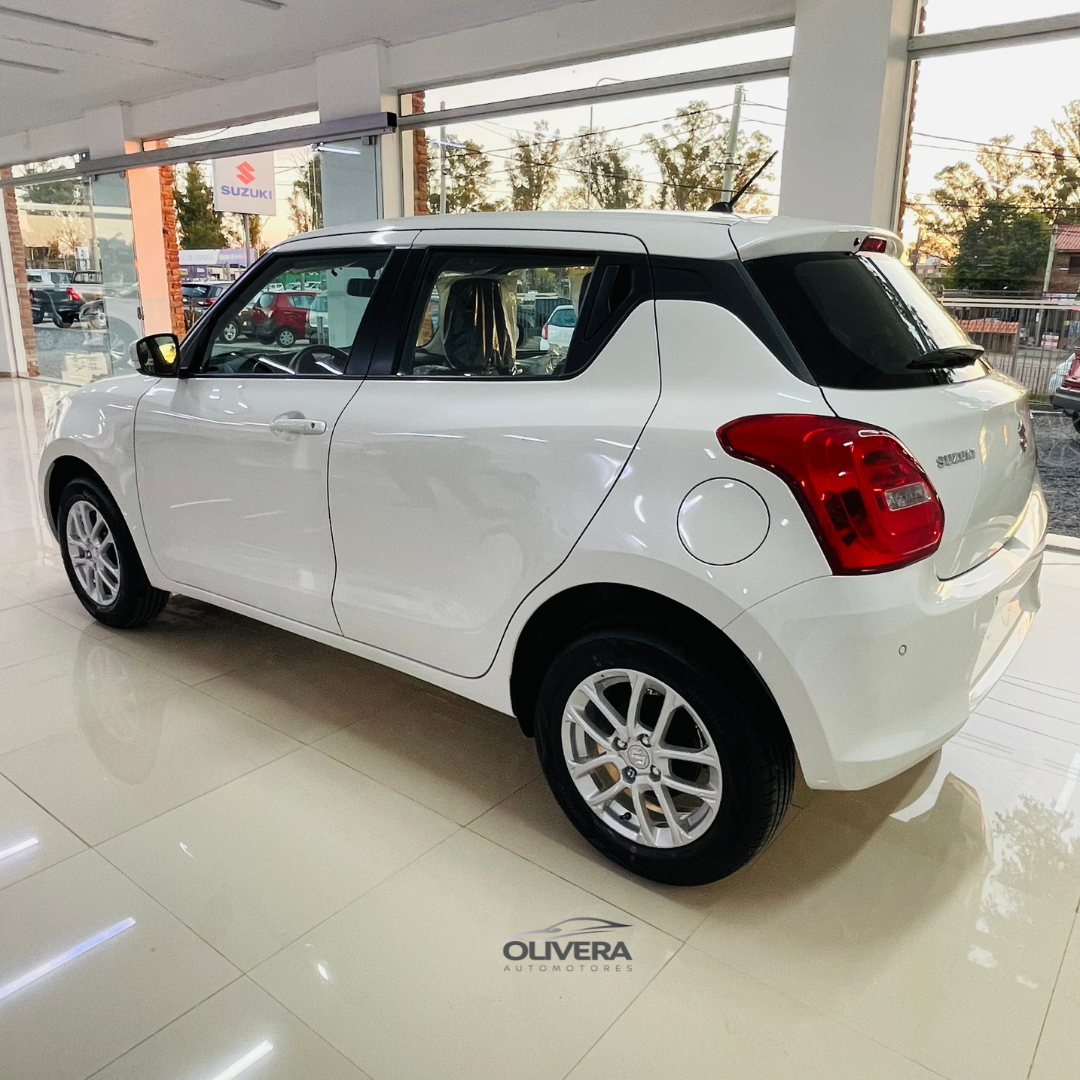 SUZUKI SWIFT GL AUTOMATIZADO