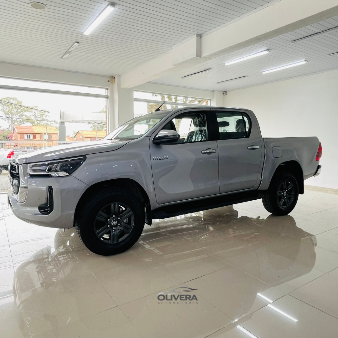 TOYOTA HILUX SRV 4X2 DIESEL