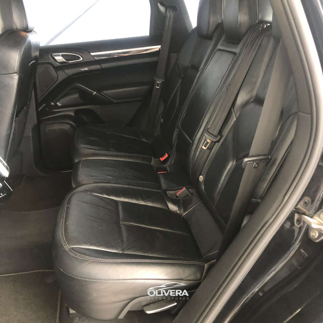 PORSCHE CAYENNE S V8