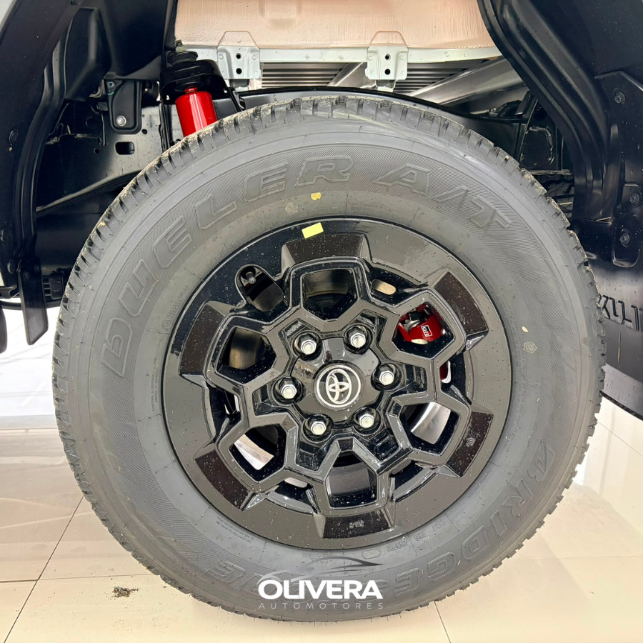 TOYOTA HILUX GRS 4X4 AT DIESEL