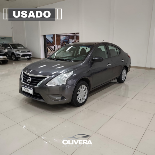 NISSAN VERSA AUTOMATICO