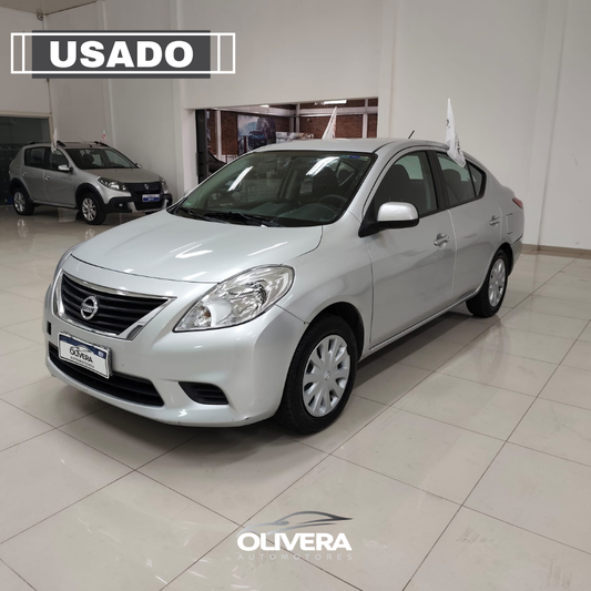 NISSAN VERSA FULL AT