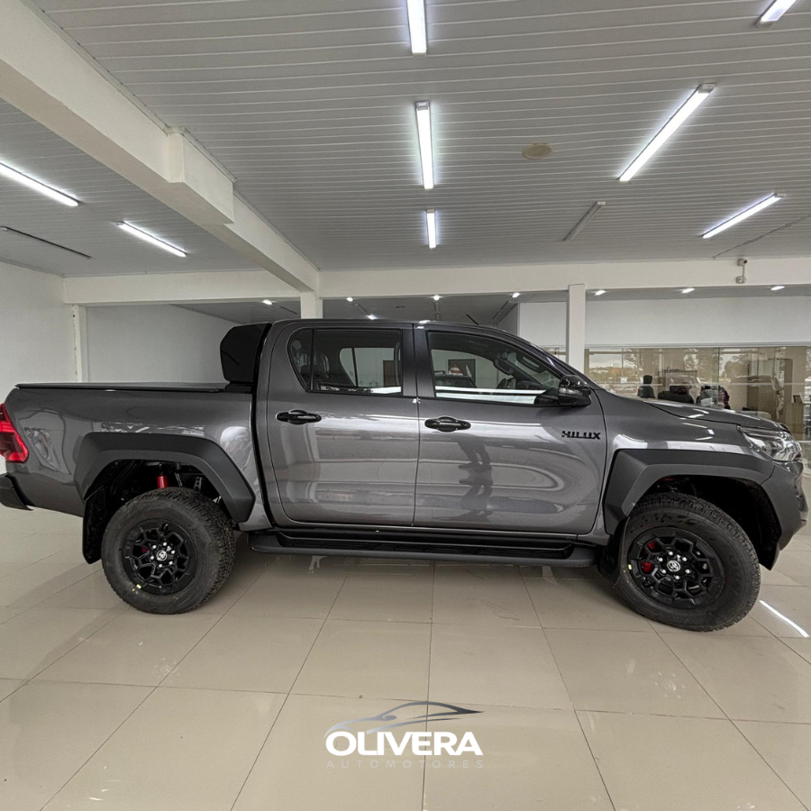 TOYOTA HILUX GRS 4X4 AT DIESEL