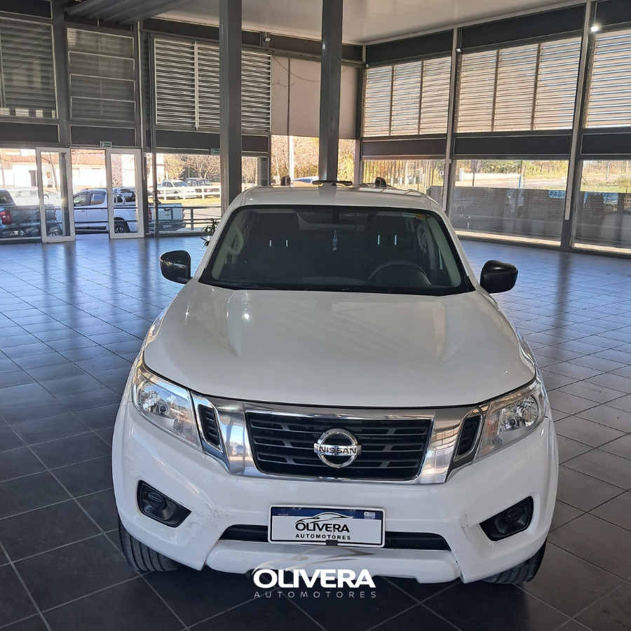 NISSAN NP300 FROINTER 4X2