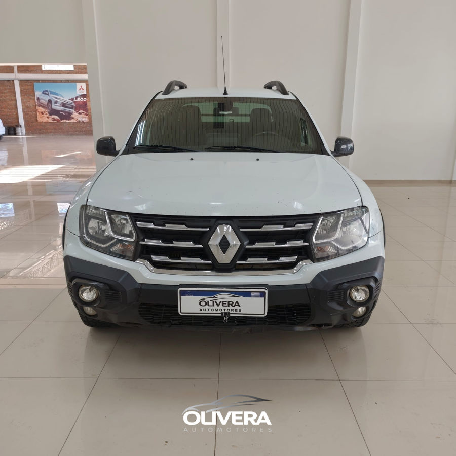 RENAULT OROCH INTENSE OUTSIDE