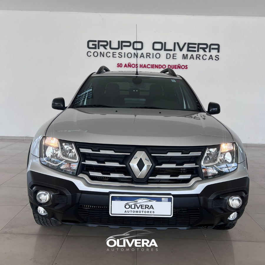 RENAULT OROCH INTENSE OUTSIDER AT 4X2