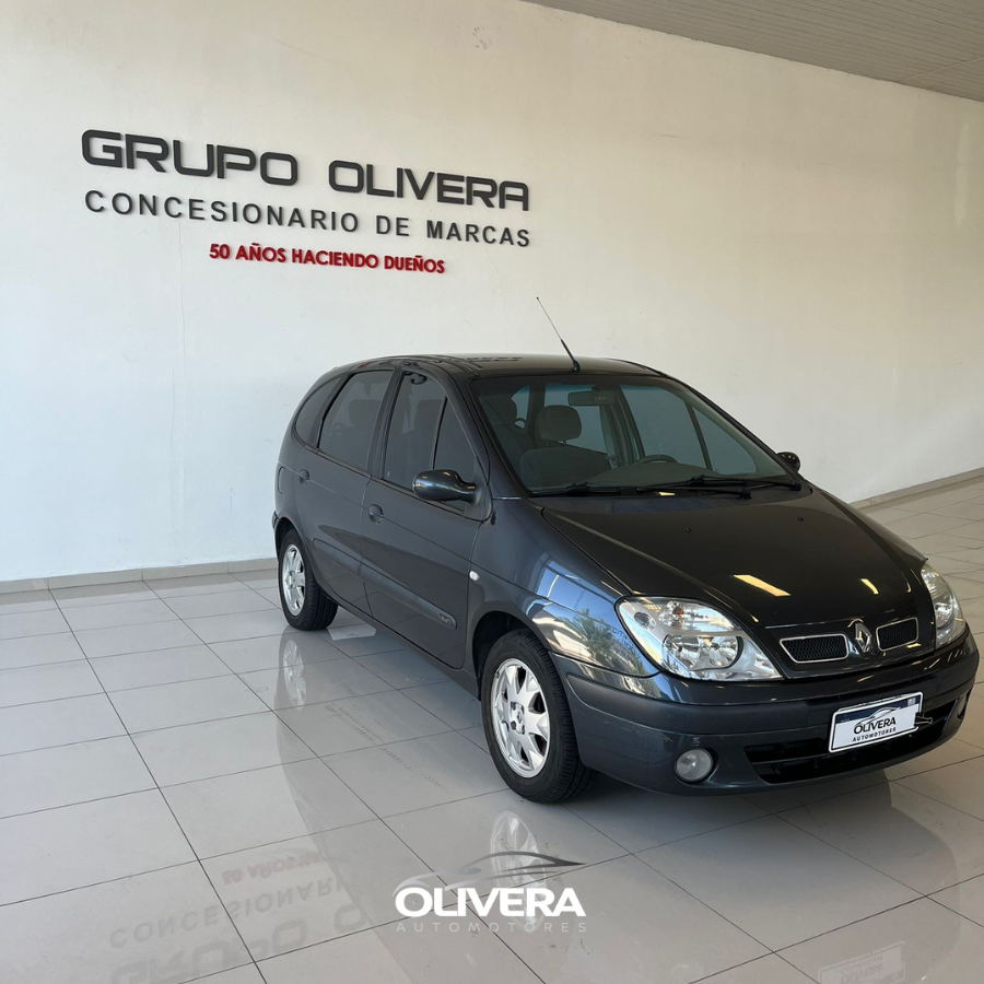 RENAULT SCENIC PRIVILEGE 1.9 TD