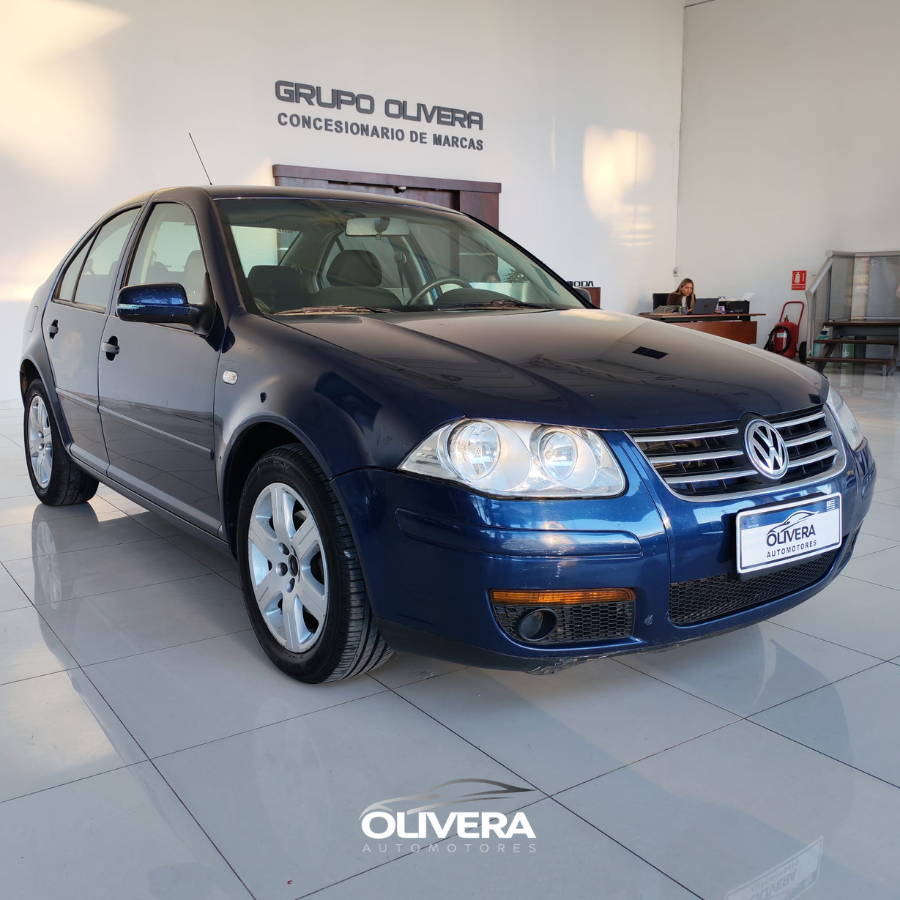 VOLKSWAGEN BORA TRENDLINE 2.0