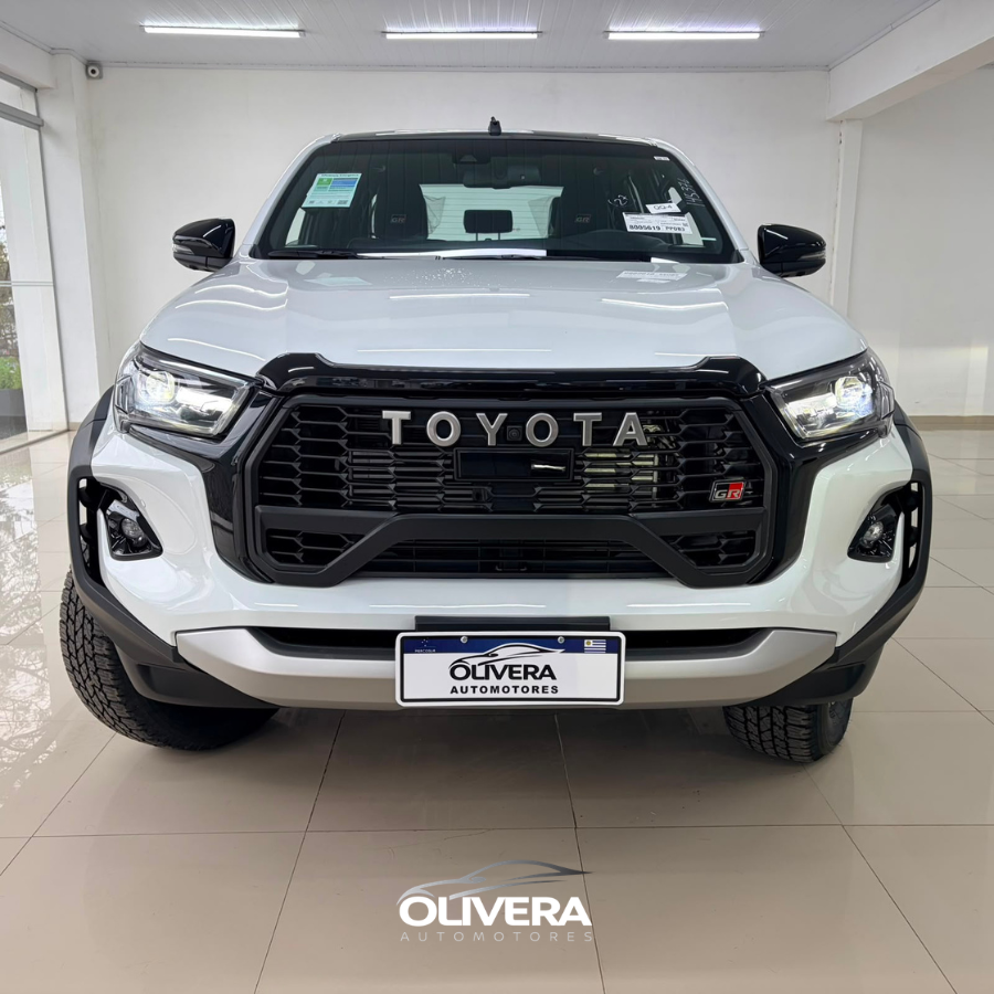 TOYOTA HILUX GRS 4X4 AT DIESEL