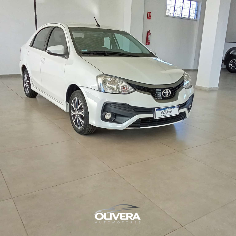 TOYOTA ETIOS 1.5 SEDAN XLS