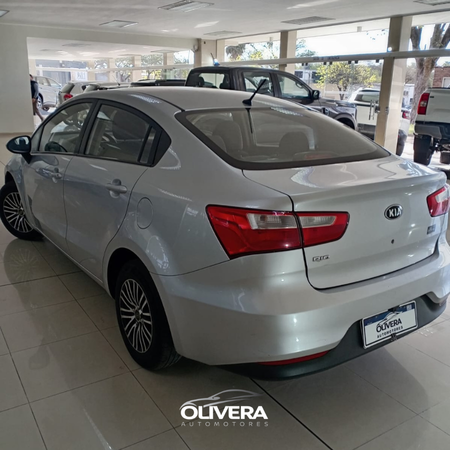 KIA RIO EX SEDAN
