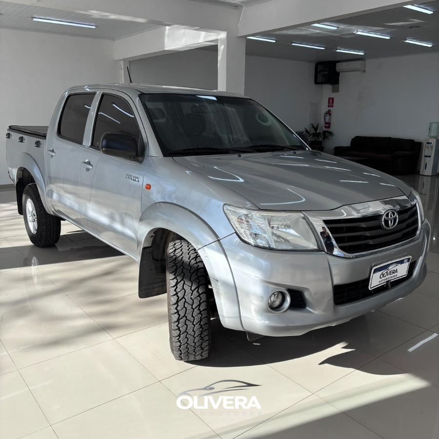 TOYOTA HILUX DC SR 4X4 FULL NAFTA