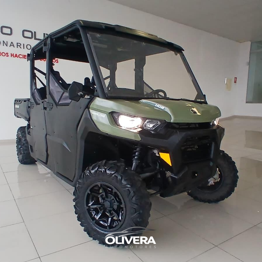 CANAM DEFENDER HD8