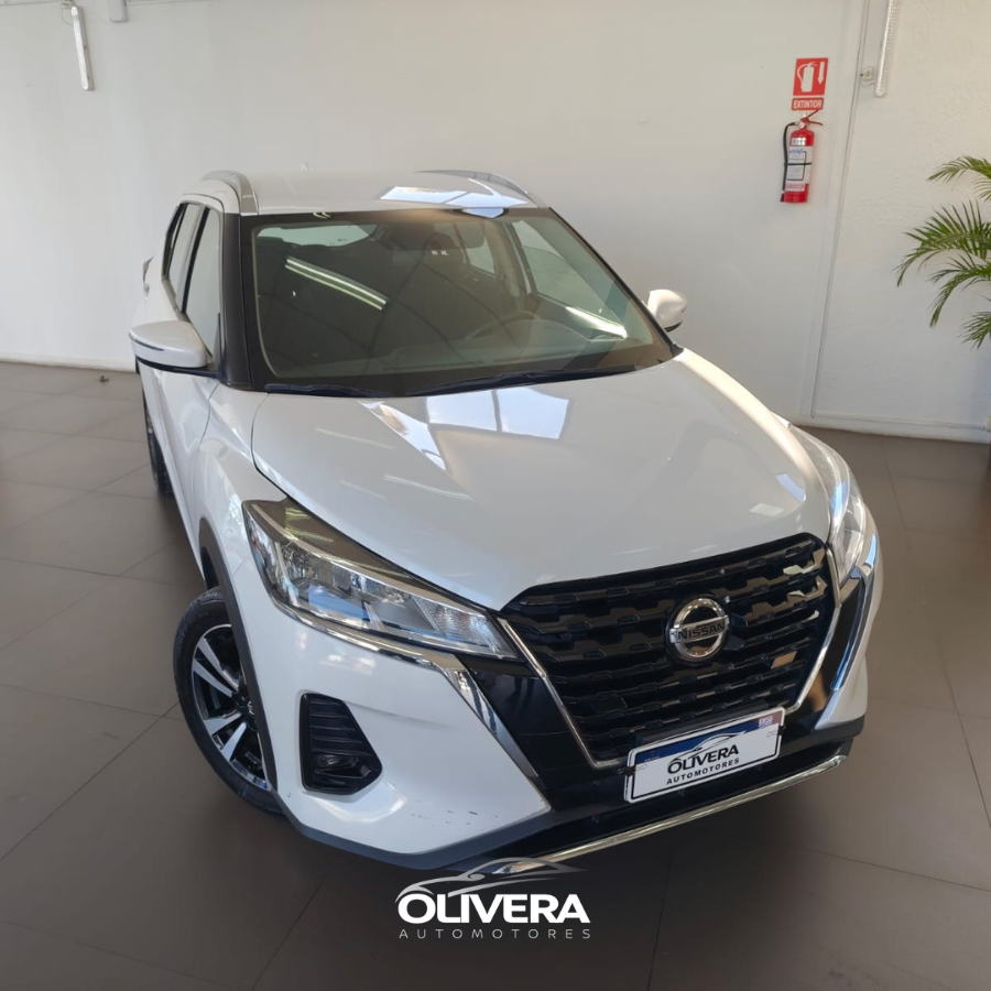 NISSAN KICKS ADVANCE MT