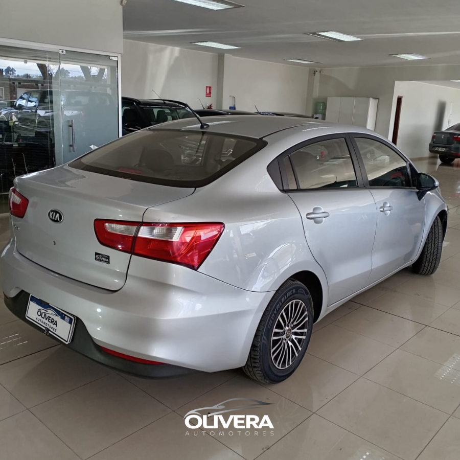 KIA RIO EX SEDAN