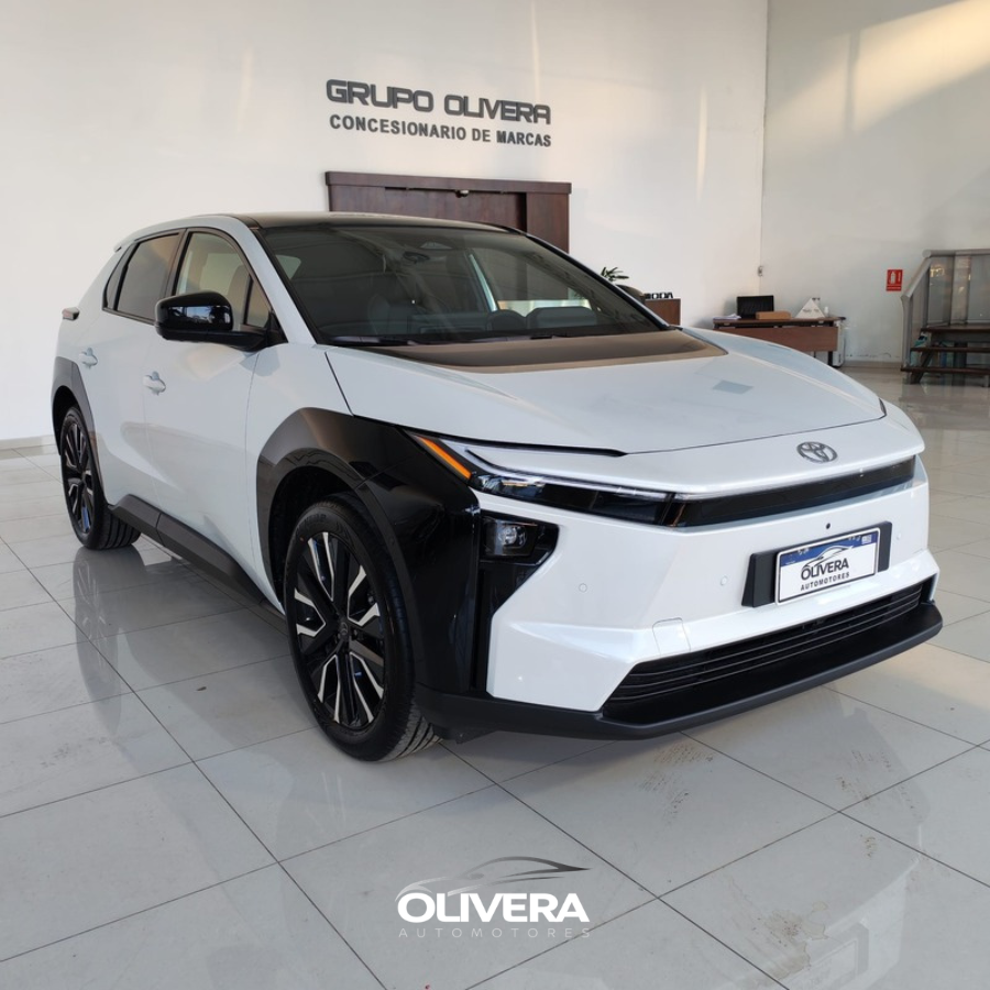 TOYOTA BZ4X LIMITED AWD 4X4