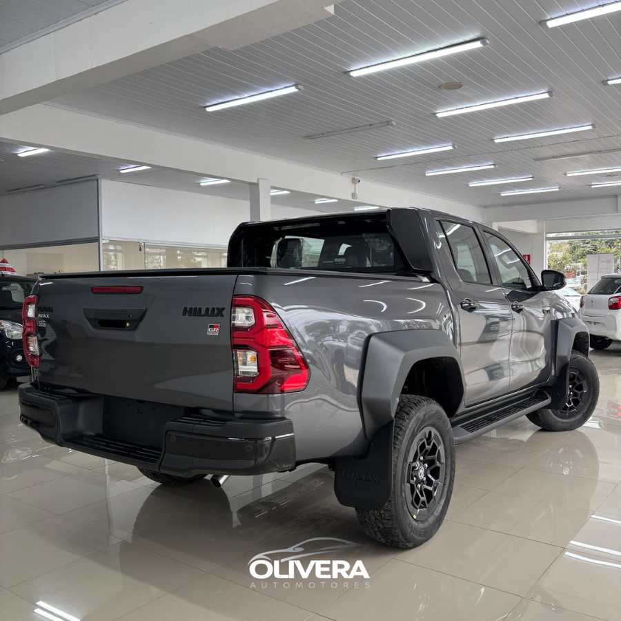 TOYOTA HILUX GRS 4X4 AT DIESEL