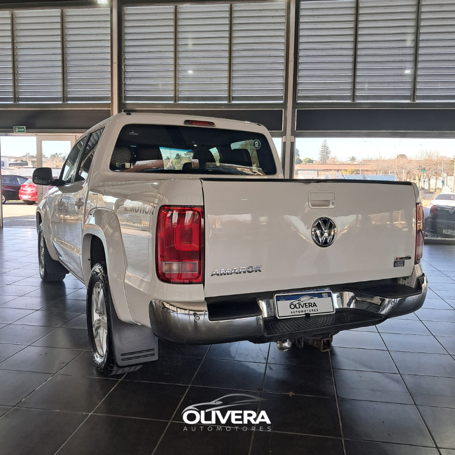 VOLKWSAGEN AMAROK HIGHLINE TDI 4X4 AT