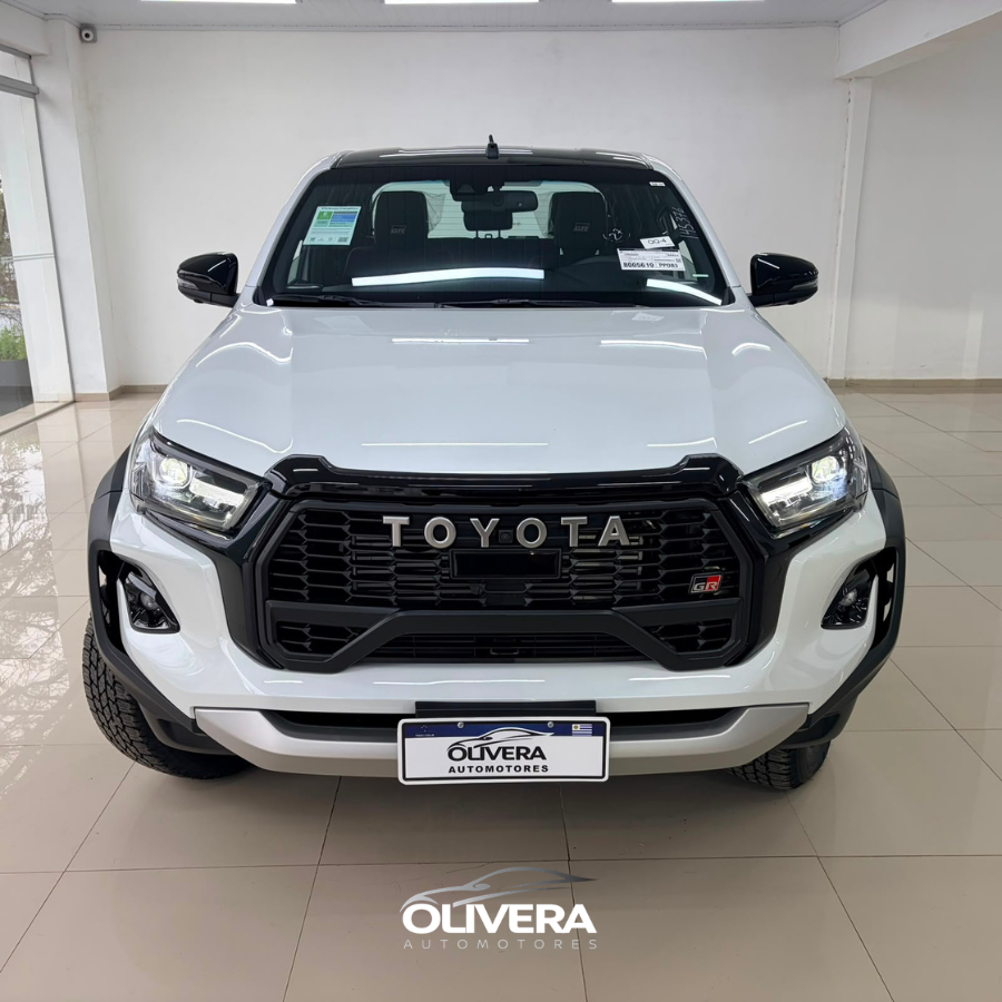 TOYOTA HILUX GRS 4X4 AT DIESEL