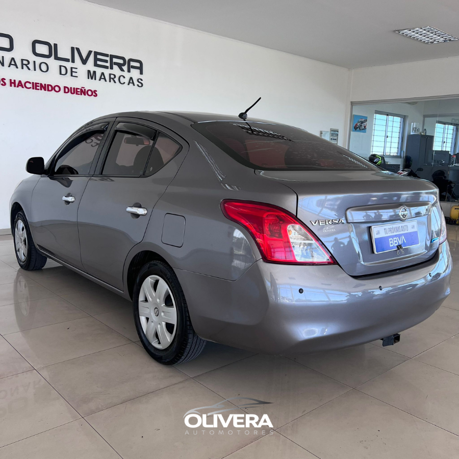 NISSAN VERSA FULL MANUAL
