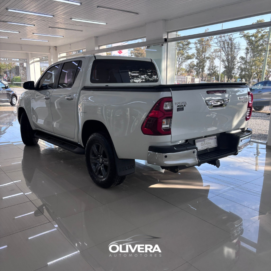 TOYOTA HILUX DC SRV 4X4 2.7 NAFTA