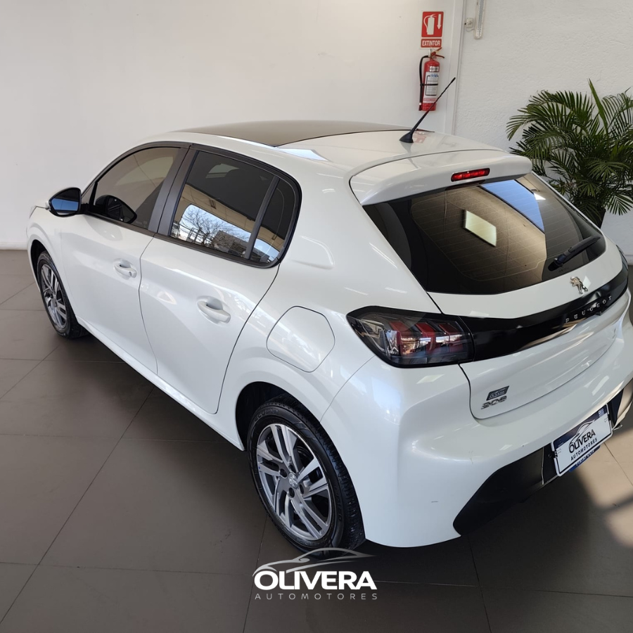 PEUGEOT 208 ALLURE 1.6 AT6