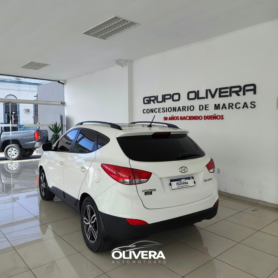 HYUNDAI TUCSON 2.0 2WD GL 6 AT