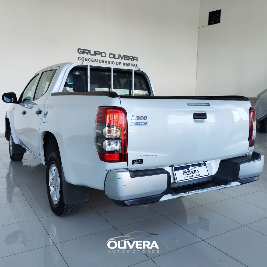 MITSUBISHI L200 2.4 N 4X4