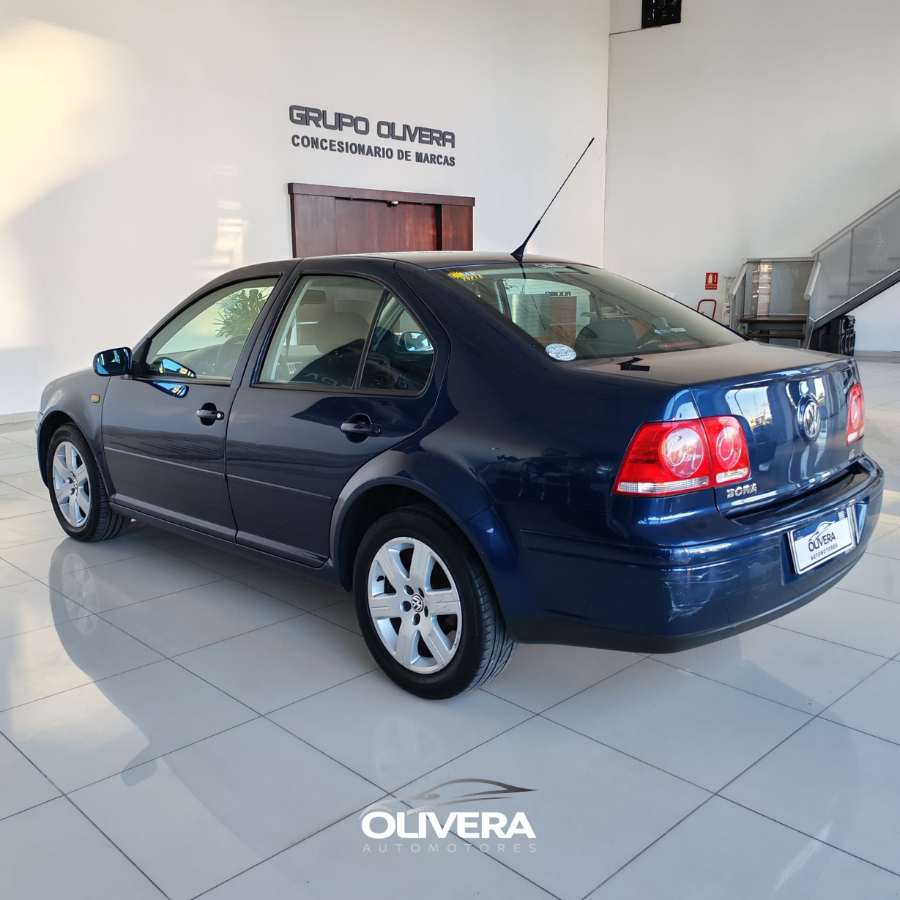 VOLKSWAGEN BORA TRENDLINE 2.0