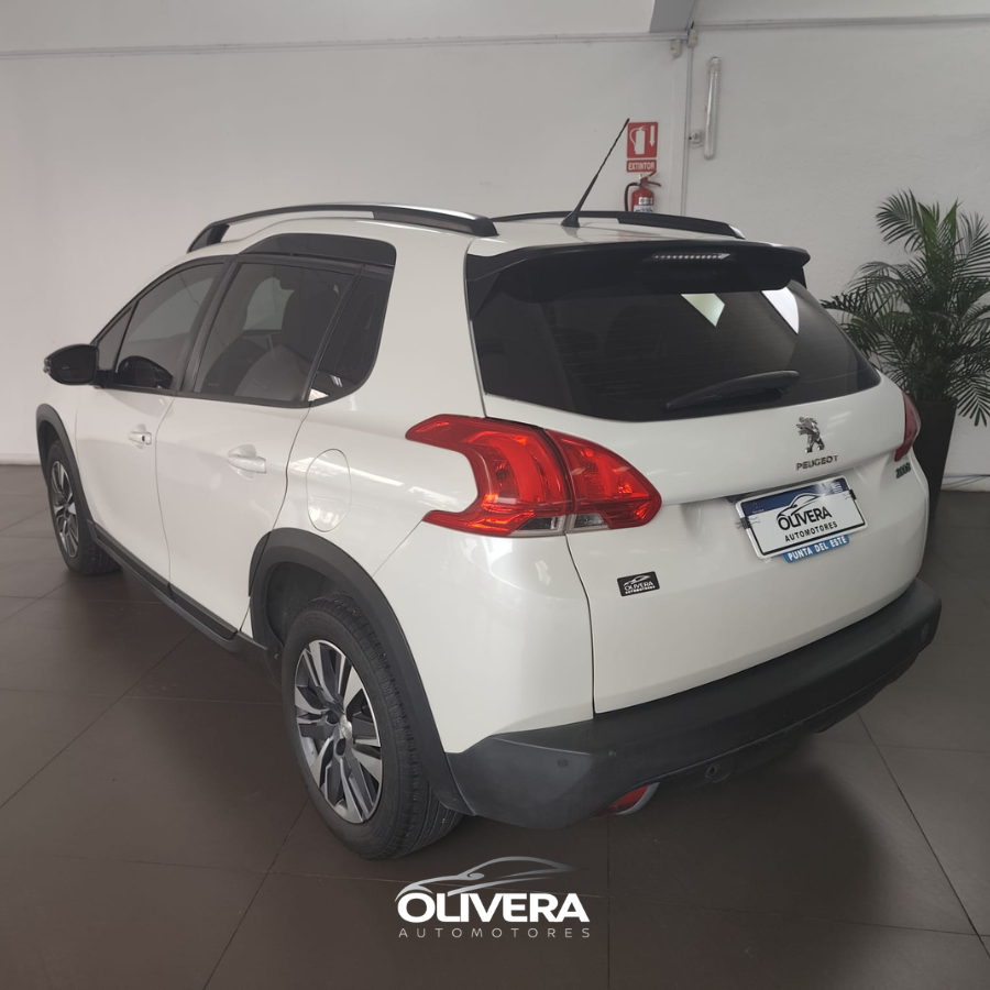 PEUGEOT 2008 FELINE 1.6