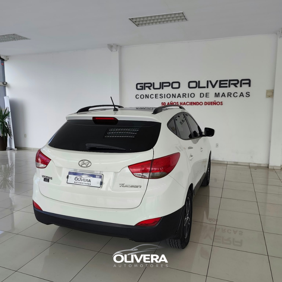 HYUNDAI TUCSON 2.0 2WD GL 6 AT