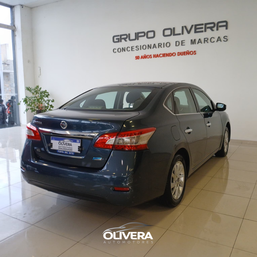 NISSAN SENTRA ADVANCE CVT