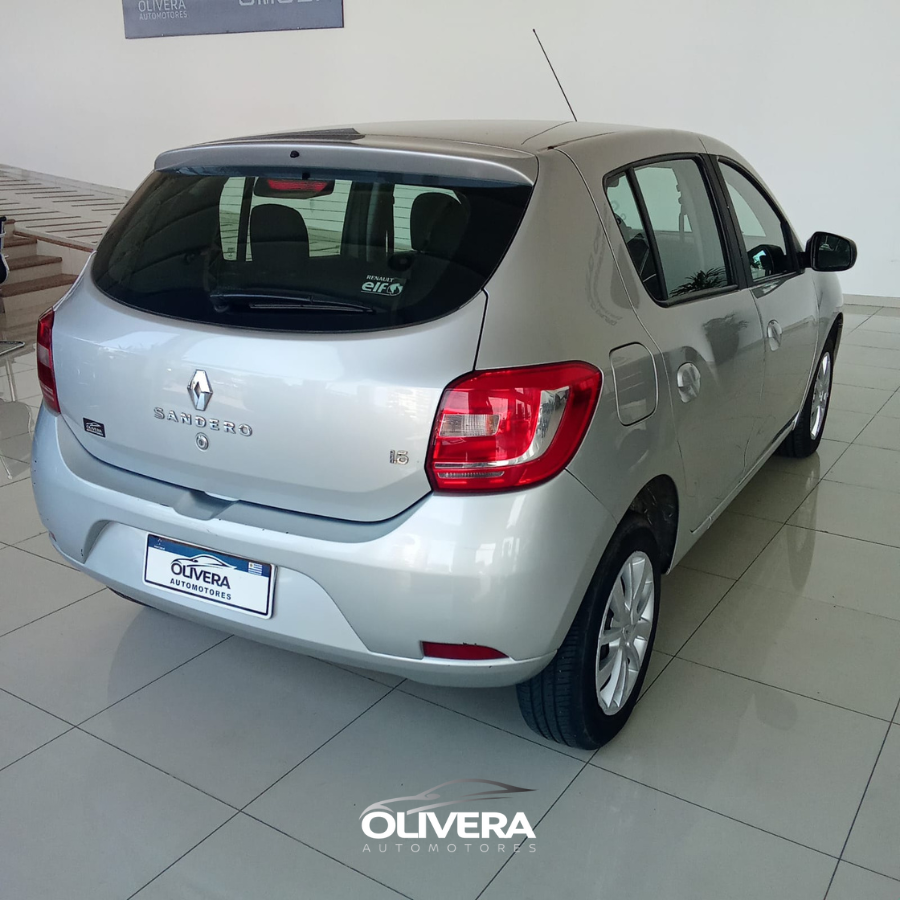 RENAULT SANDERO 1.6