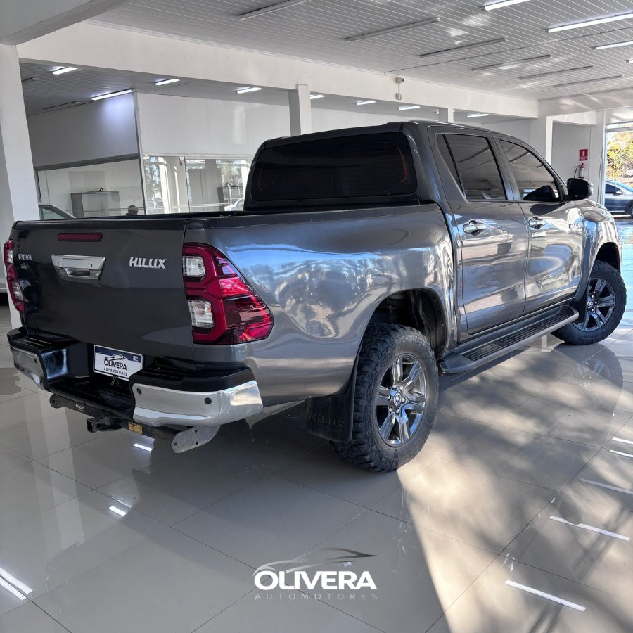 TOYOTA HILUX DC SRV 2.7 NAFTA MT