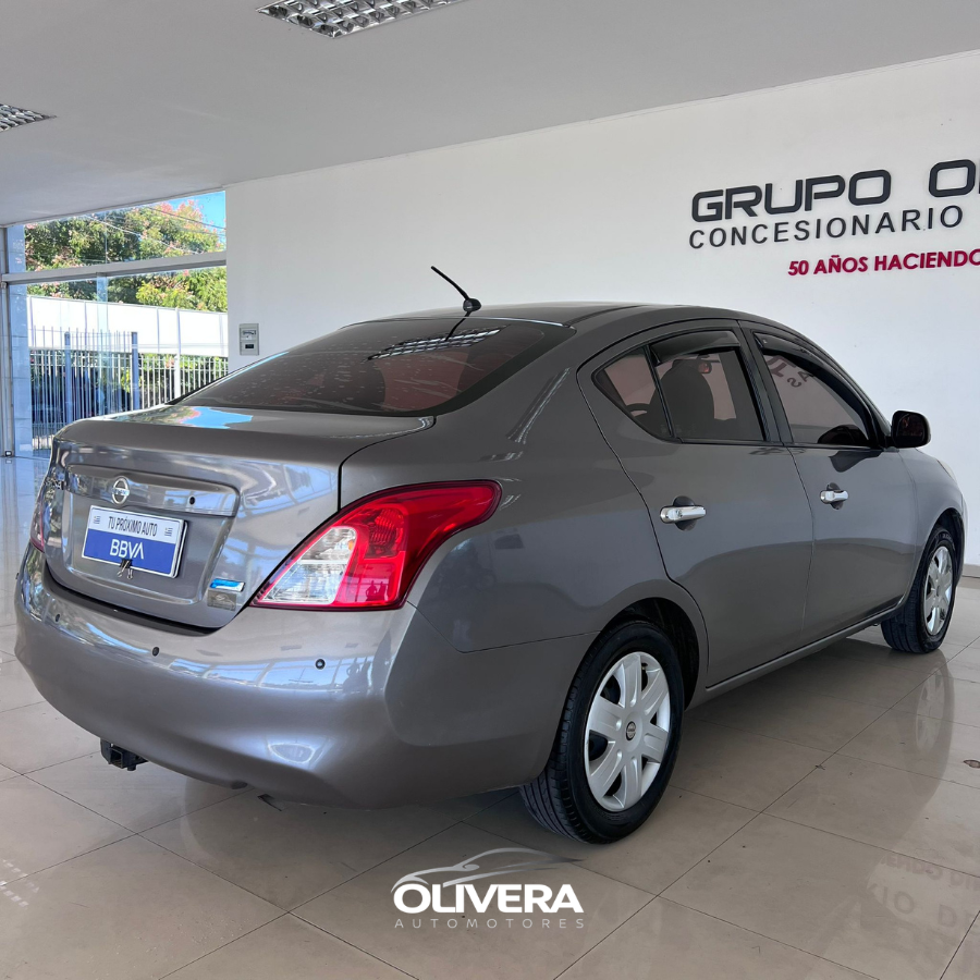 NISSAN VERSA FULL MANUAL