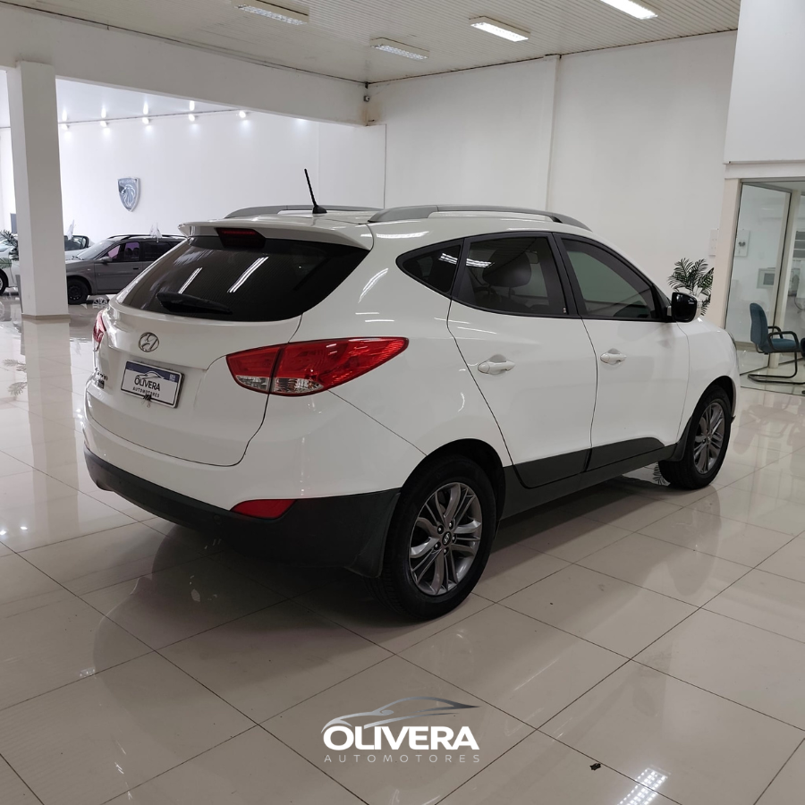 HYUNDAI TUCSON 2.0 GL AT