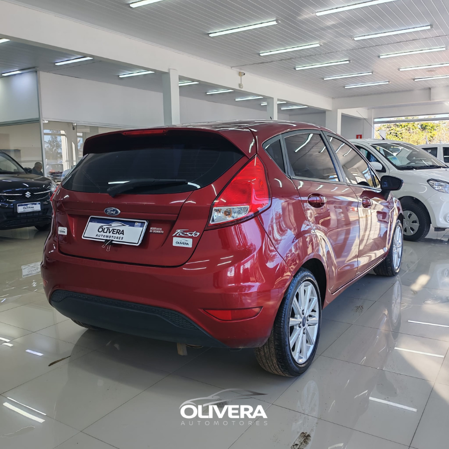 FORD FIESTA HATCH SE 1.6 MT