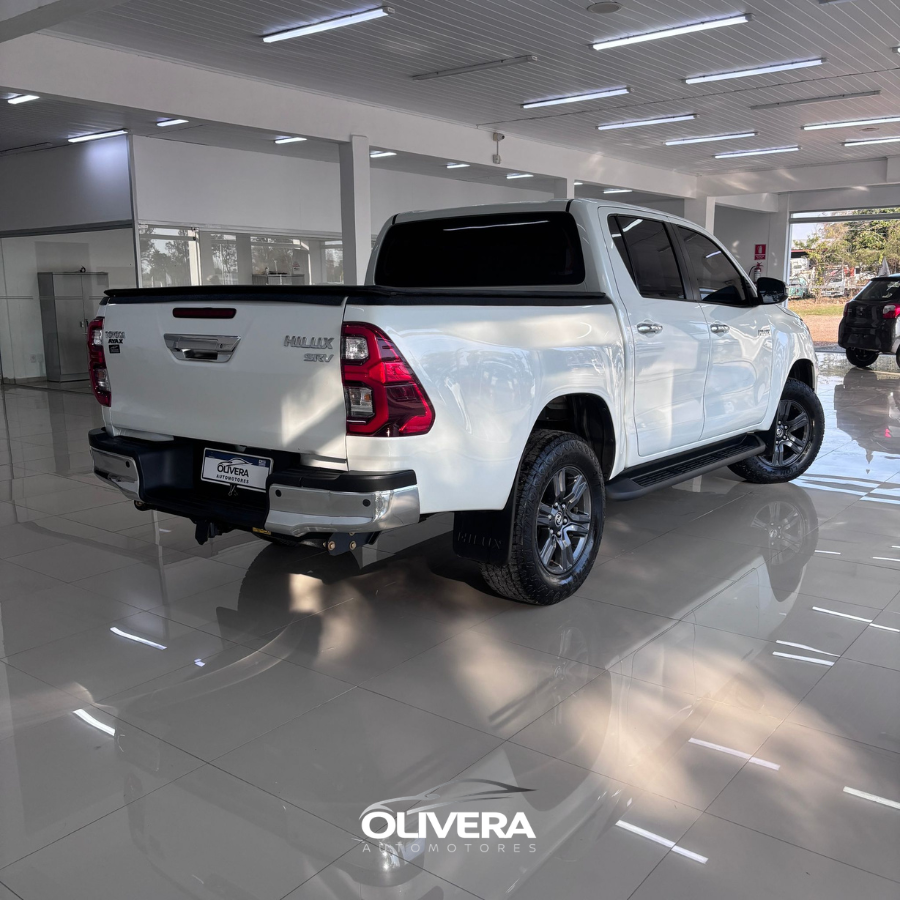 TOYOTA HILUX DC SRV 4X4 2.7 NAFTA
