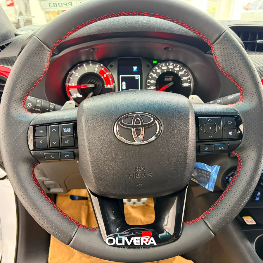 TOYOTA HILUX GRS 4X4 AT DIESEL