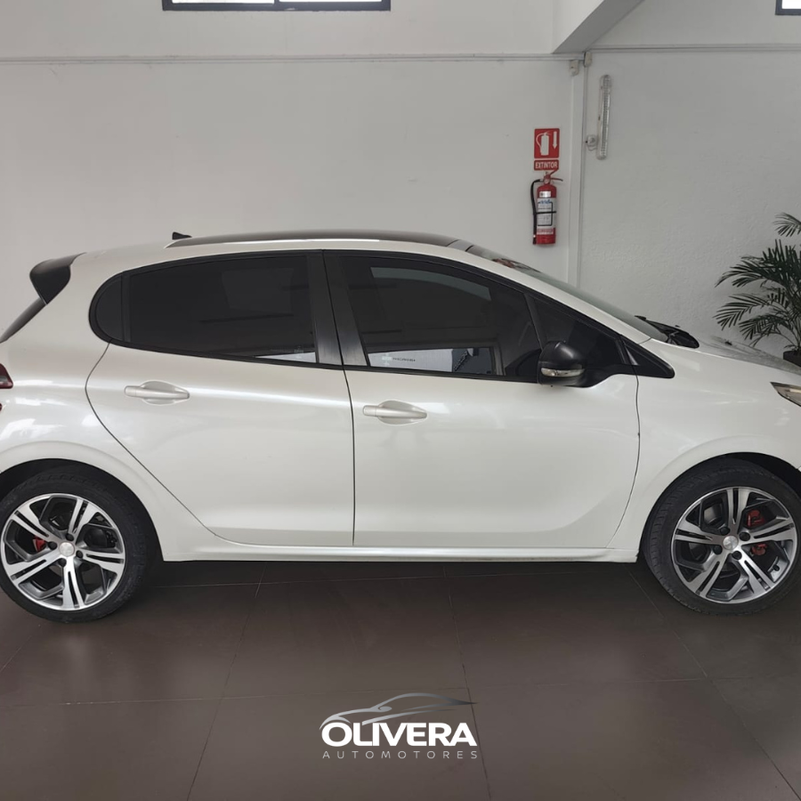 PEUGEOT 208 GT 1.6