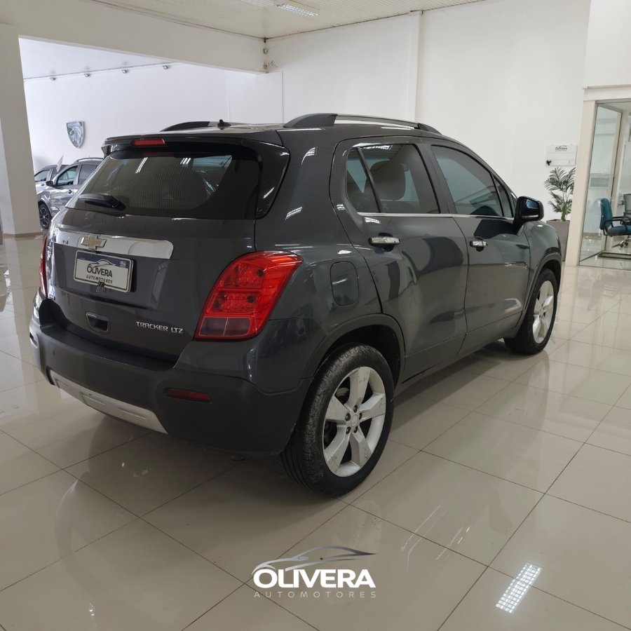 CHEVROLET TRACKER LTZ